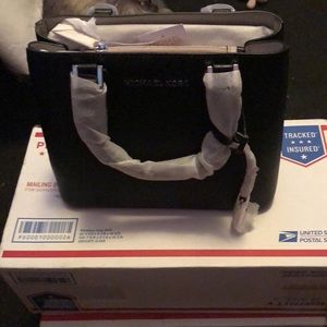 Michael Kors Adele Md Messenger